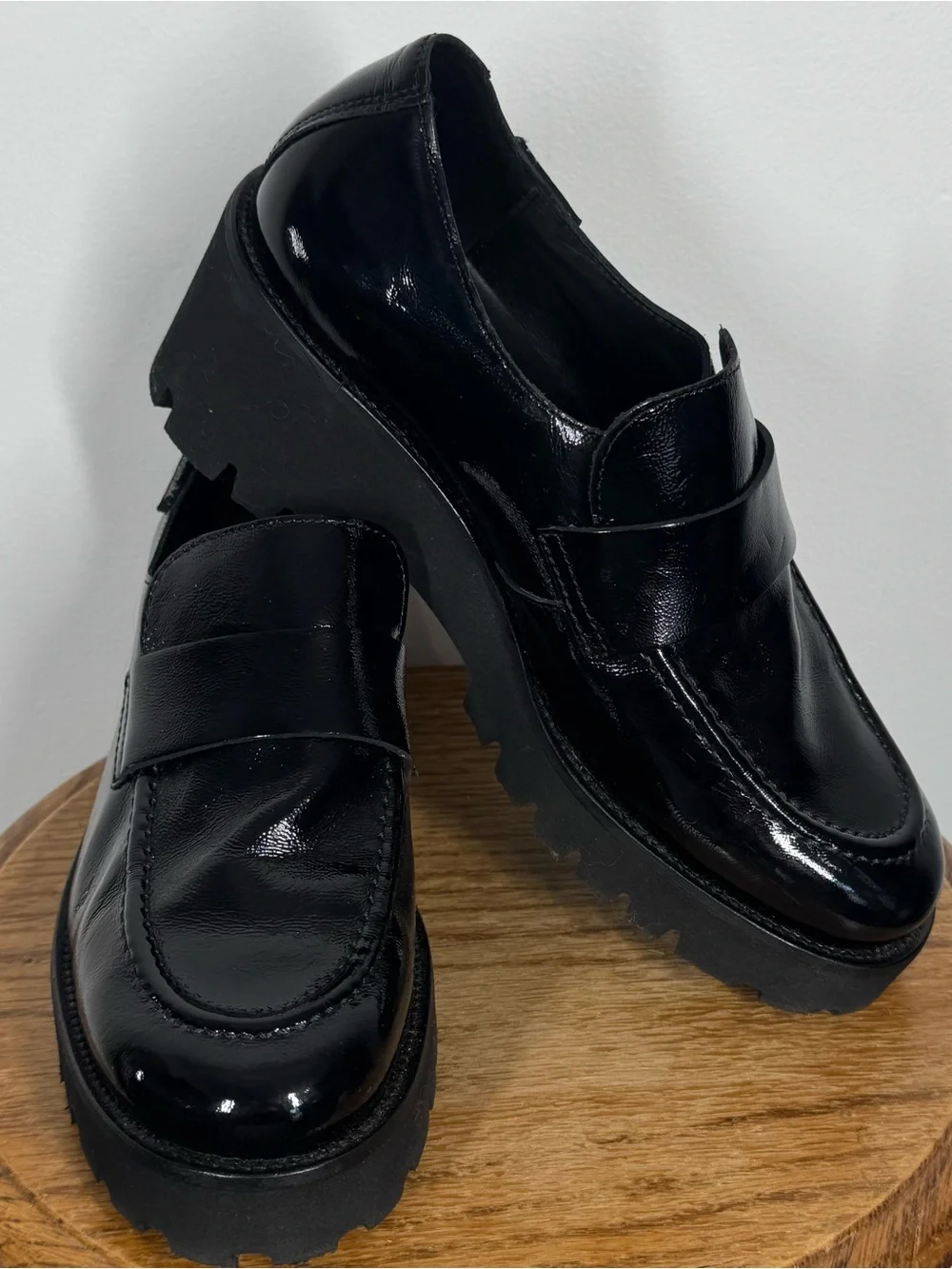 Mephisto Florenza Patent Loafers Women's Size 7 Shoes Black Lug Sole Chunky